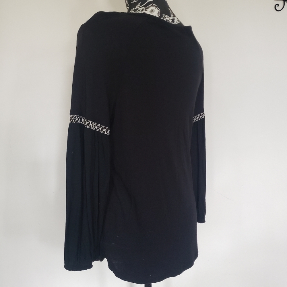 Old Navy Boho Peasent - Picture 4 of 6